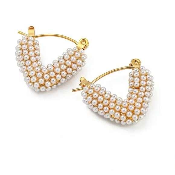 Anthropologie Penelope Heart Pearl Earrings - Picture 4 of 7